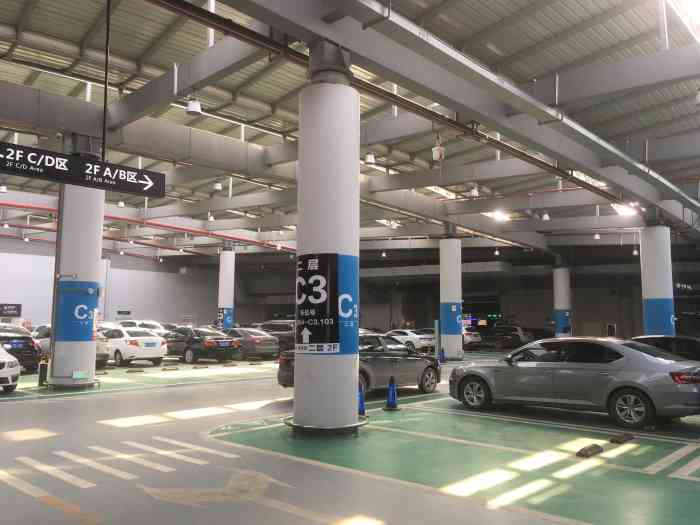 武汉天河国际机场t3航站楼停车场