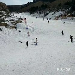 滑雪 平顺县其他  长治亚布洛尼滑雪场  长治亚布洛尼滑雪场,是在山西