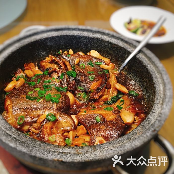 石锅碟鱼头                 离岛stacy           离岛stacy
