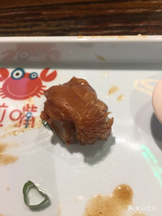 富力广场里,环境还不错。点的小份鸡翅煲,.-巴