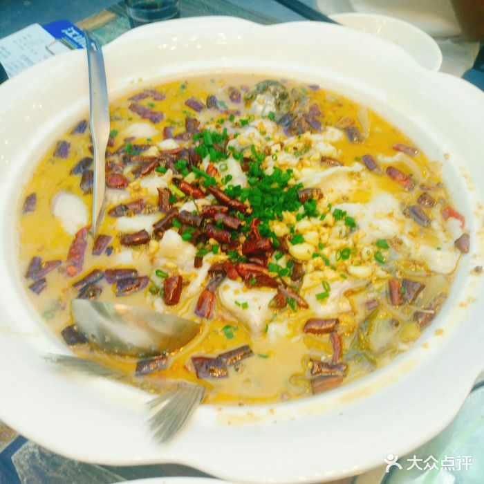 蒜香酸菜鱼