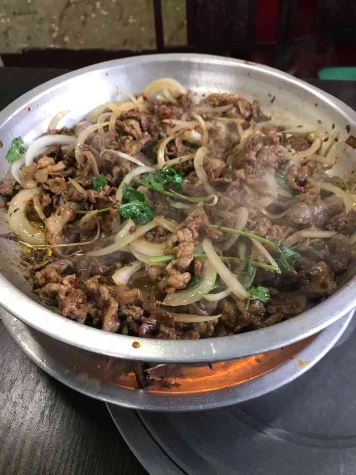 小铝盆烤牛肉(富锦路店)-"小铝盆烤肉位置很好找,进入