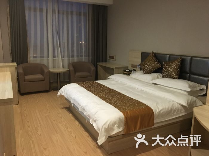 万信慧选酒店(上海崇明堡镇店)的点评