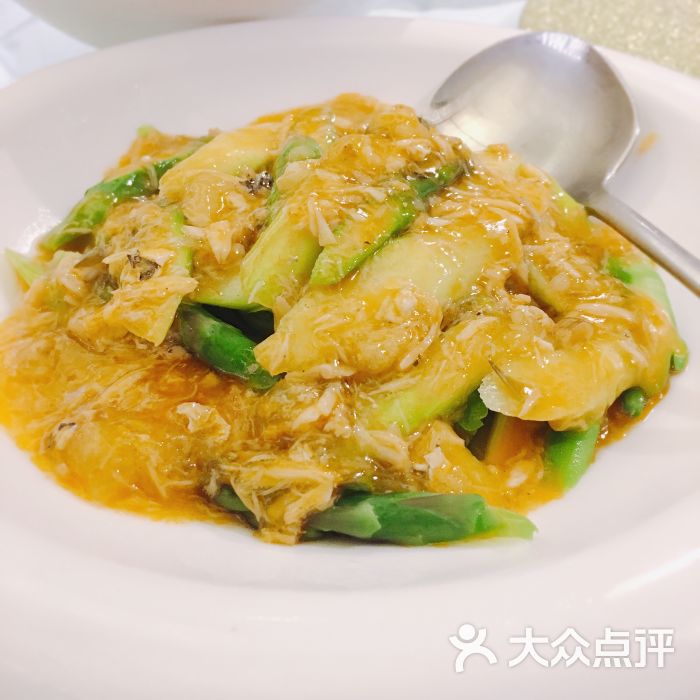 蟹粉扒芦笋