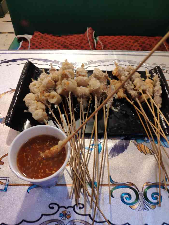 老邢头鸡汤豆腐串(东芬店)-"从外地来的朋友,刚下车就