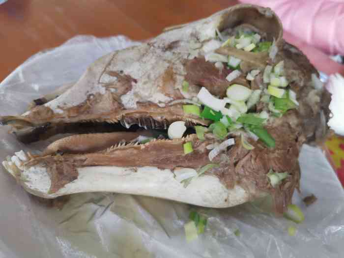 马德祥五香羊头-"固原餐饮主要以羊肉为主,吃羊头的店也不少.