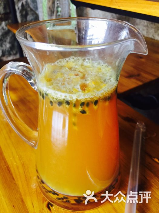 9果JOGO,位于沙尾路艺术西区对面,在玉角.-