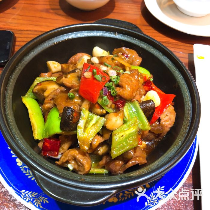 正天广东茶点·粤菜馆香菇肥肠煲图片 - 第3张