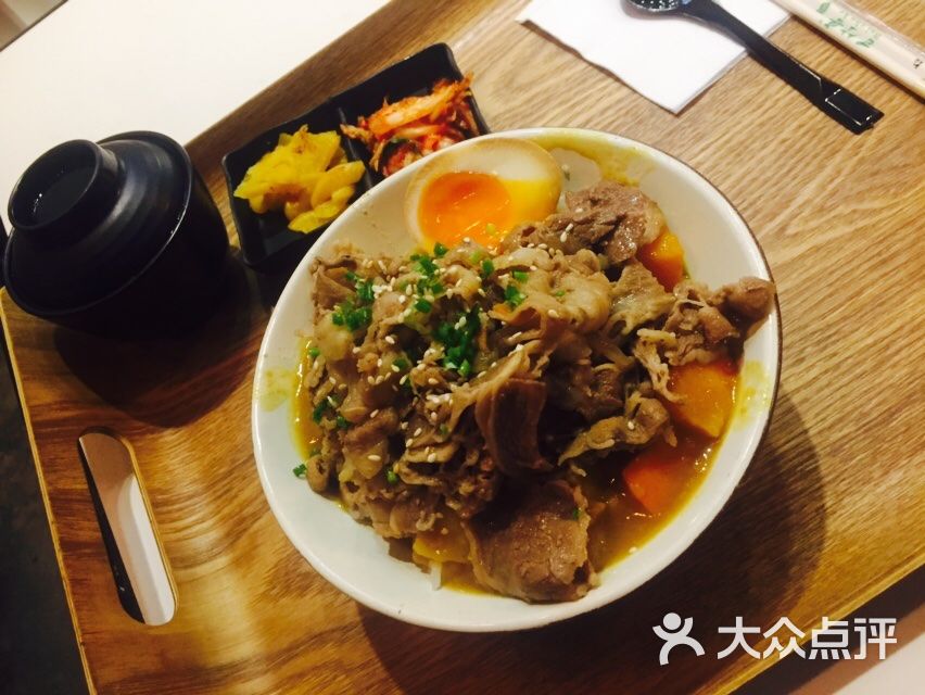 咖喱牛丼饭