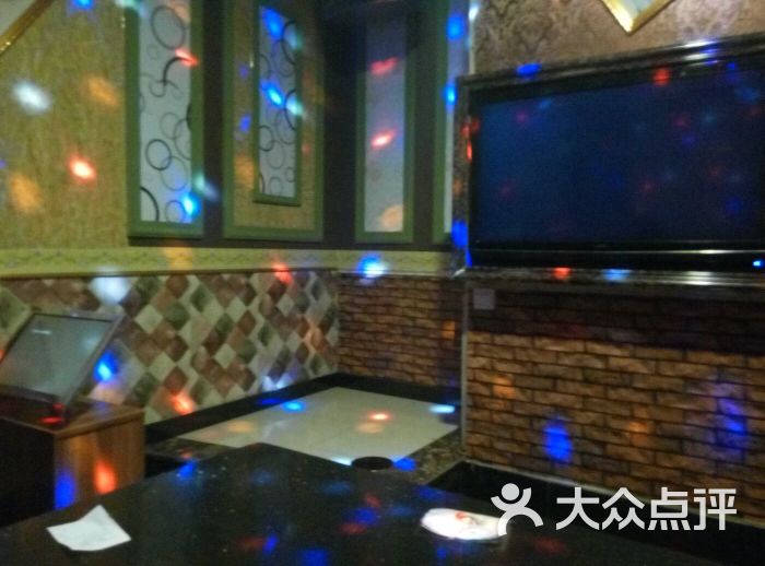 好123纯嗨 量贩式KTV:地点很好找,环境