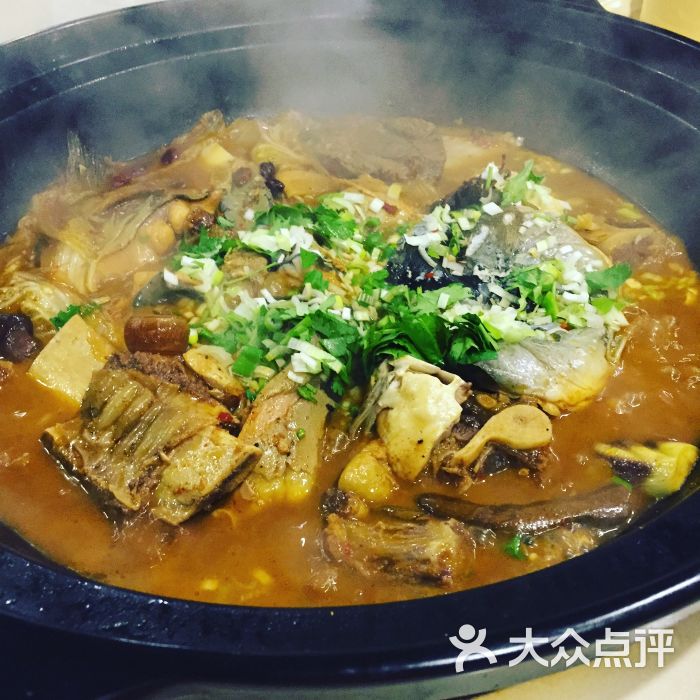 查干湖砂锅鱼(新华路店)