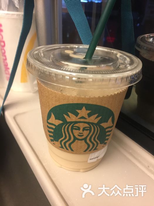 星巴克 starbucks(虹桥火车站出发区店)图片 - 第3张