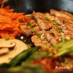 好用的烧烤铁锅 hHsbm4QbLHEVPgNtZDhv-vklwczzl0ope_w8zdL-JAgs4zkFWsiNVa9utiDliPcGuzFvxlbkWx5uwqY2qcjixFEuLYk00OmSS1IdNpm8K8twhW7bzr4O88Ivp4FuDG0SfCF2ubeXzk49OsGrXt_KYDCngOyCwZK-s3fqawWswzk.jpg