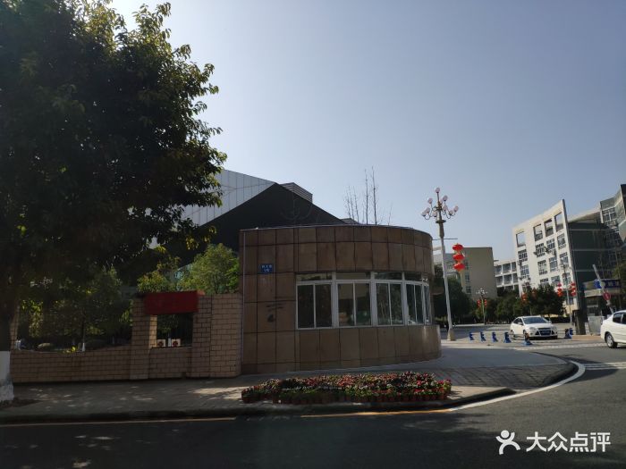 西华师范大学(新校区)图片