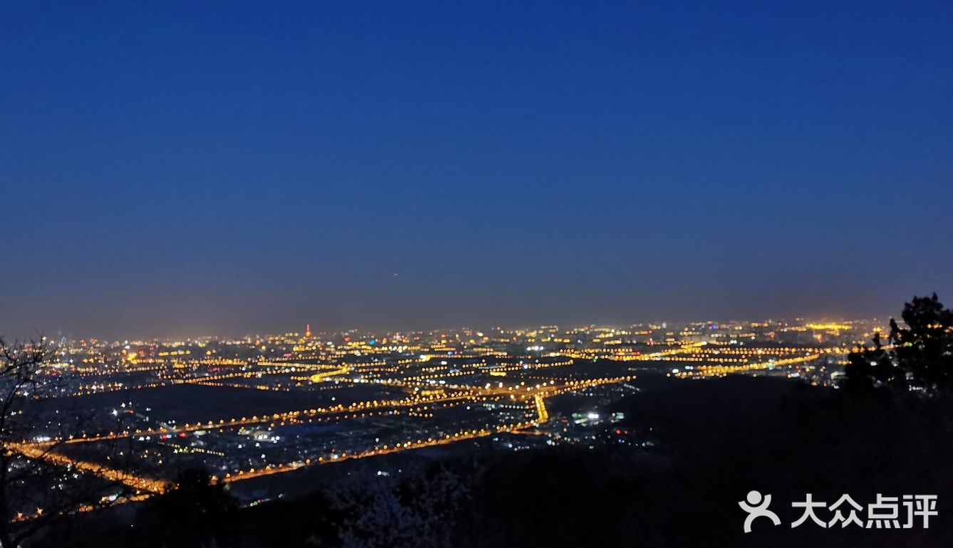 鬼笑石～北京最美夜景