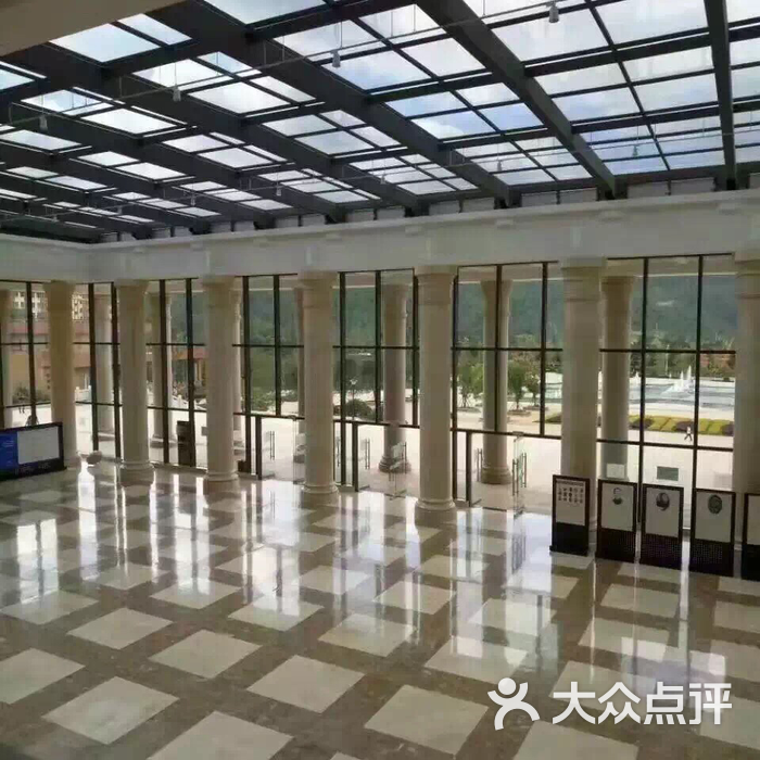 云南大学呈贡校区图书馆