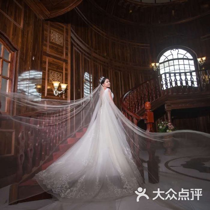 深圳皇室米兰婚纱摄影
