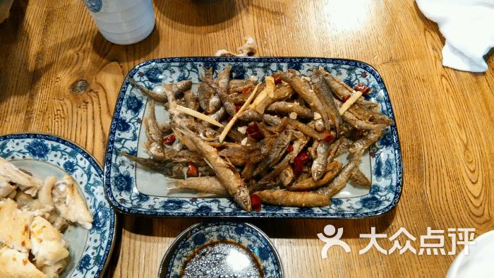 椒盐小溪鱼_椒盐小溪鱼图运河阿二大兜路店