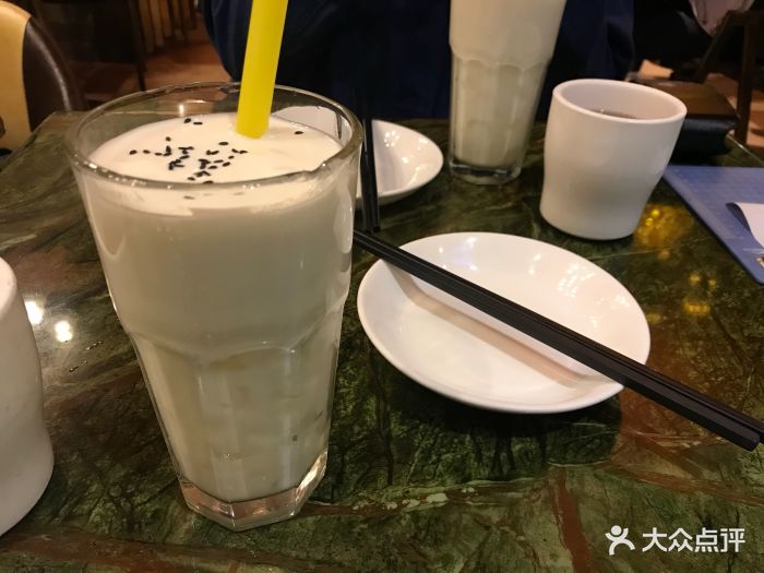 秋高气爽的一天爬完太平山拖着疲惫的腿走到