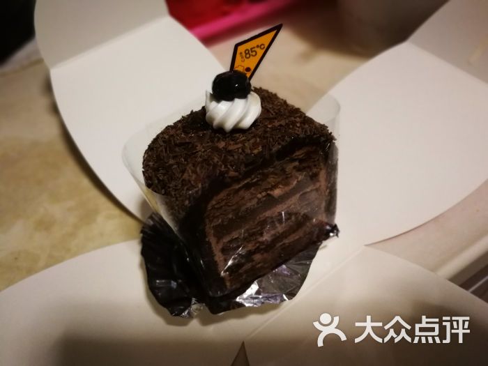 85度c(宝山宝龙广场店)巧克力拿破仑蛋糕图片 - 第6张