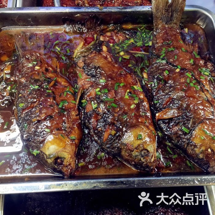 葱烤鲫鱼