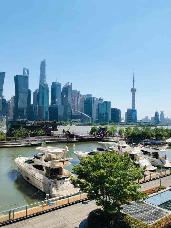 传记咖啡馆(上海浦江店"建投书局顶楼的咖啡馆 窗外景色蛮"北外滩.
