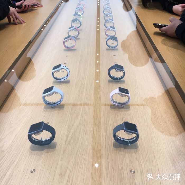 好像每次来沙田都会逛一下苹果专卖店。.-苹果专卖店