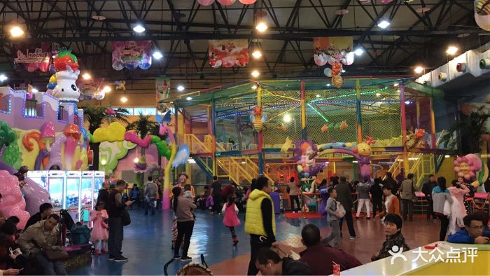 广州长隆欢乐世界宝贝乐园,超大室内游乐园,面向年纪小一些的孩子图片