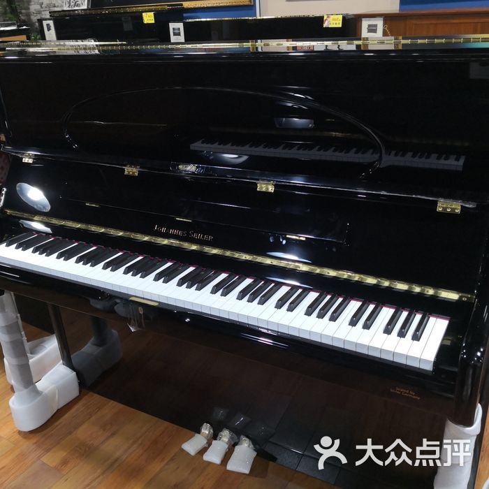 欧歌钢琴