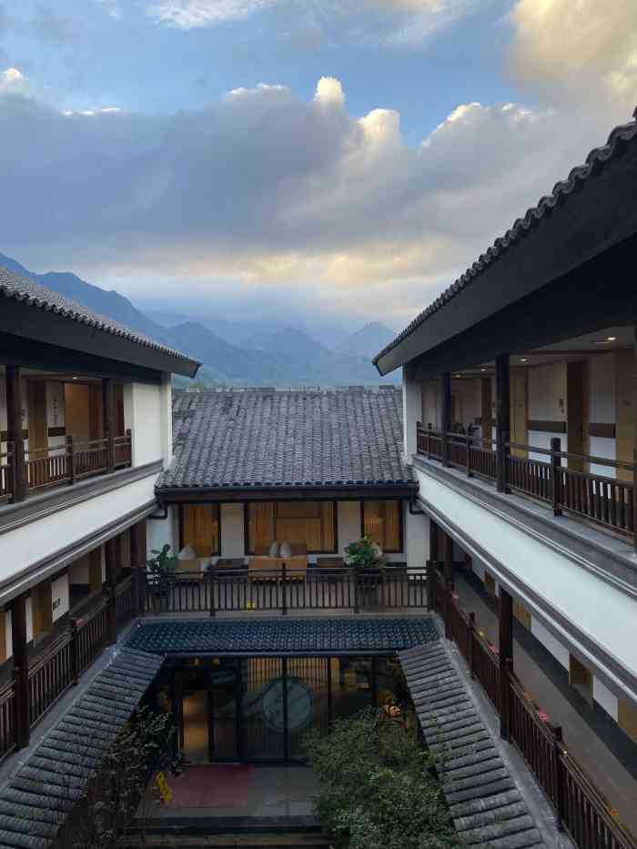 hotel momc蔓兰酒店-"蔓兰酒店 九华山景区里 由于.