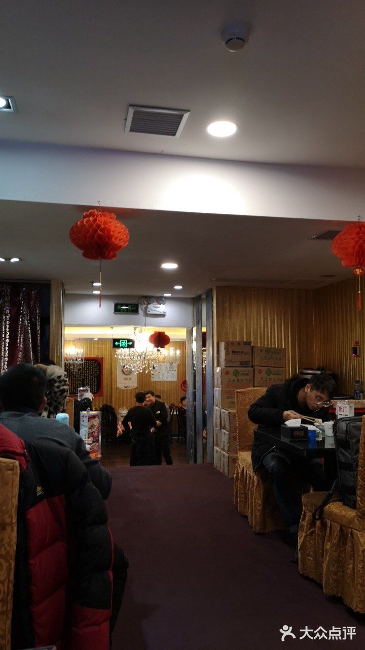 西城区好评如潮的中餐店,人气十分火爆