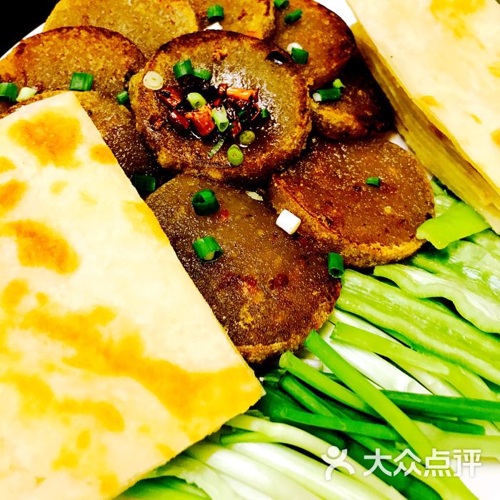 唐人美食山-大饼煎焖子图片-保定美食-大众点评网