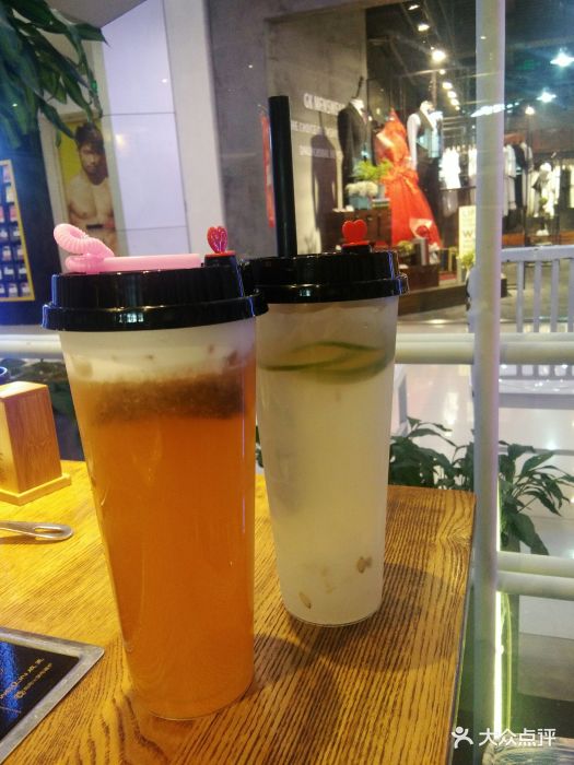 龙汀小煮火锅工坊海王世家(银泰店)蜜桃乌龙茶图片 - 第61张