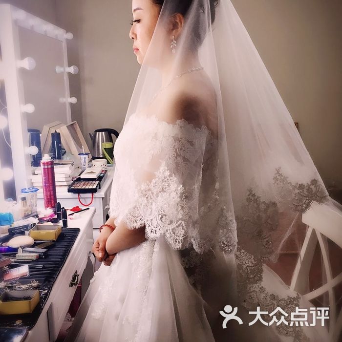 venessa薇妮莎婚纱会馆