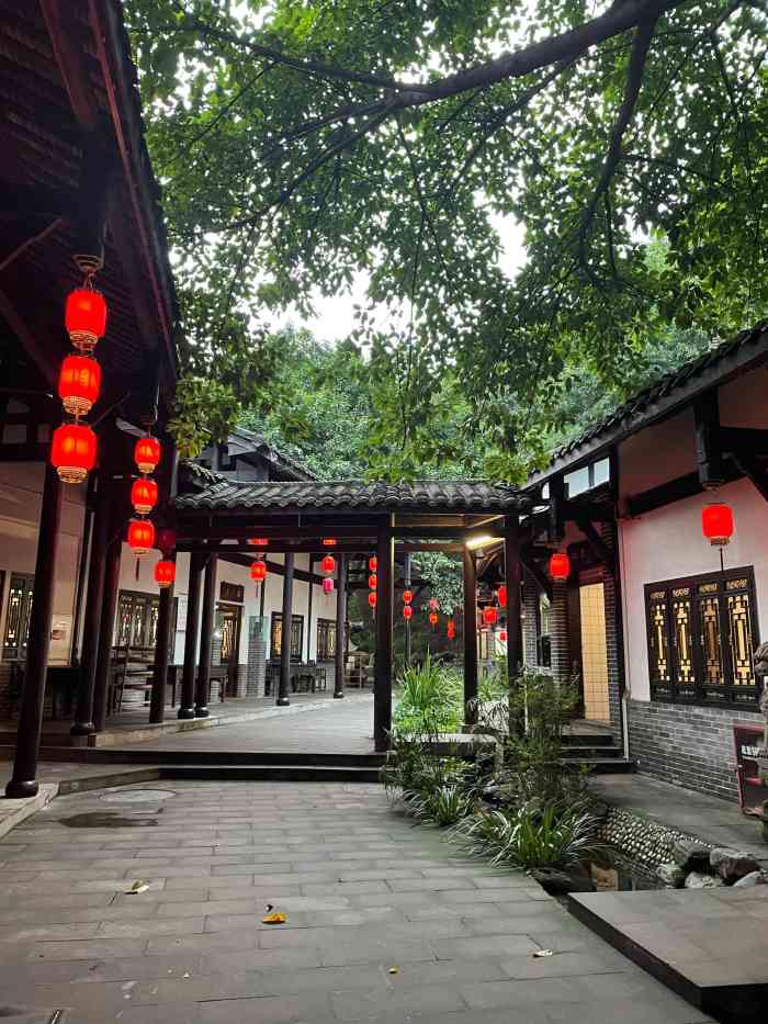 陶然居·重庆菜(陶然古镇店)-"陶然古镇就在照母山旁.