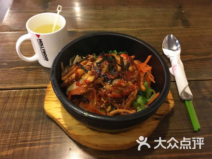 鱿鱼石锅拌饭