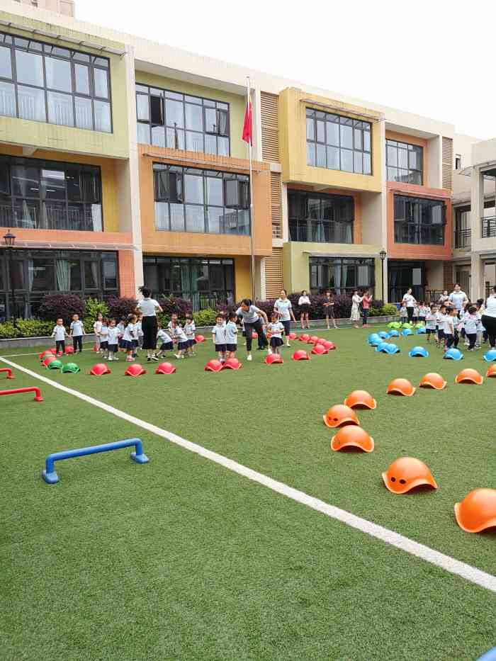 南华银鹰实验幼儿园-"这是高新区桂溪社区最火的幼儿.