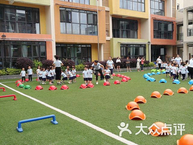 南华银鹰实验幼儿园
