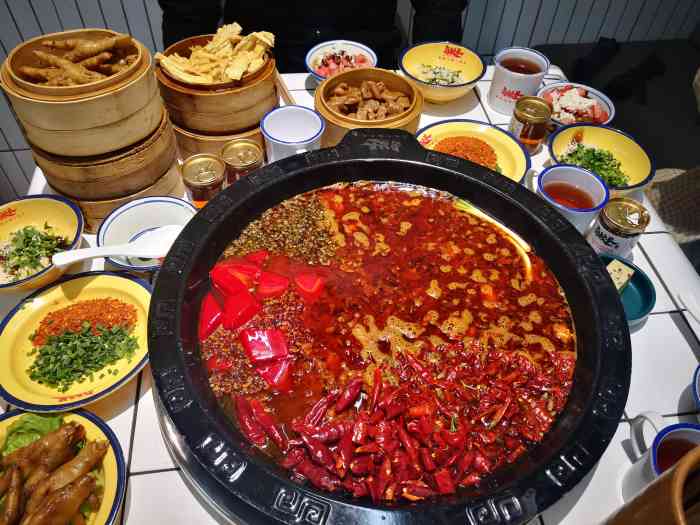 卤校长老火锅(观音桥直营店)