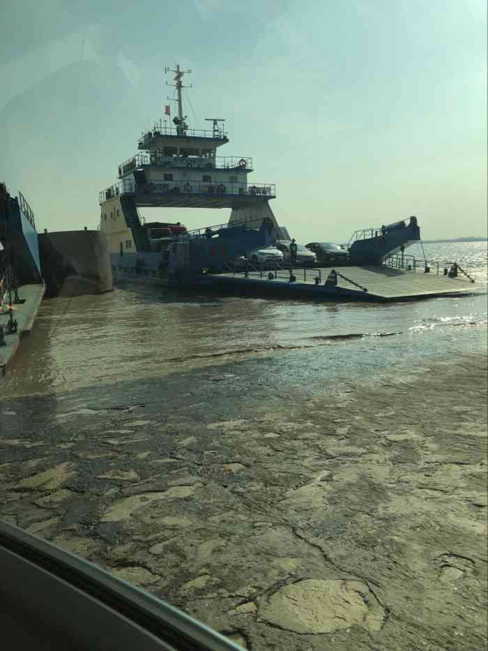 崇海汽渡临永渡口"崇海汽渡临永渡口,是崇明岛海永与海门市临.