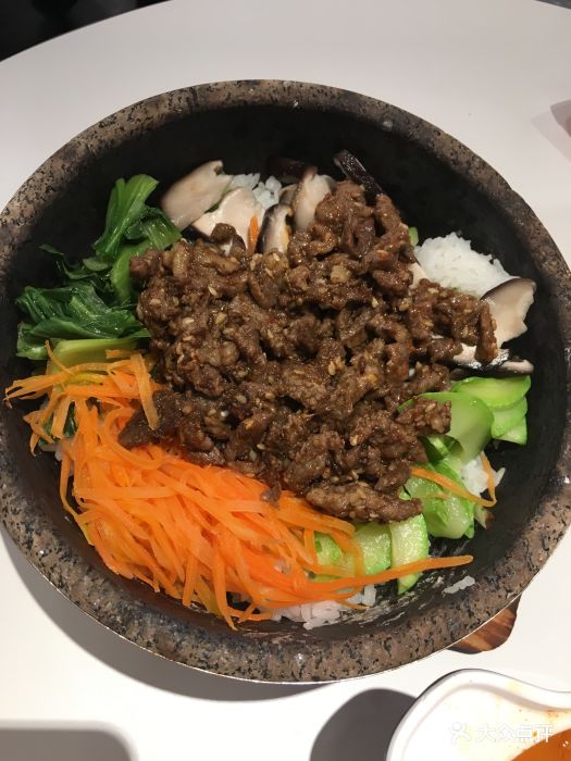 孜然牛肉石锅拌饭