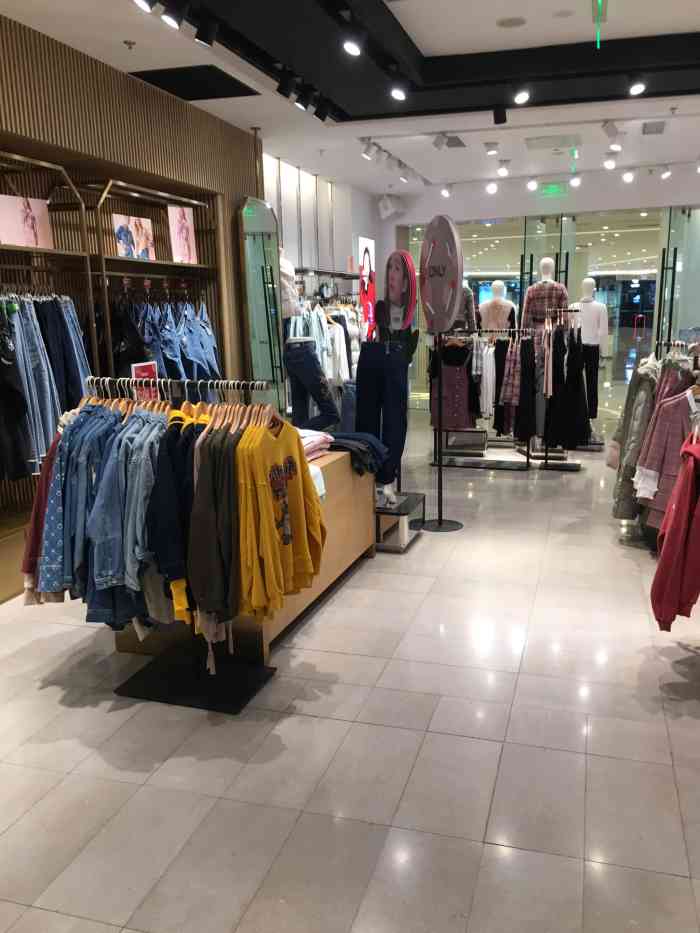 only(恒隆广场店)-"only品牌女装位置在恒隆广场的四.