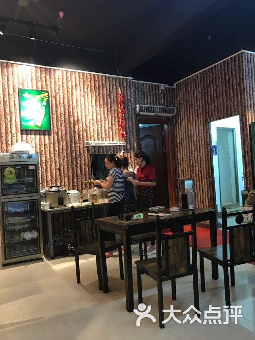 阁里湘居湘菜馆图片 - 第2张