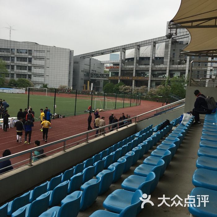 卢湾体育馆