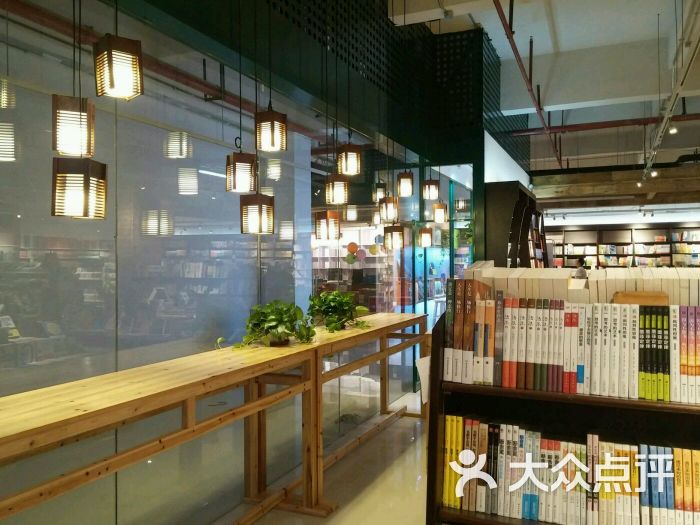 博览书店(番禺石楼店)图片 第3张