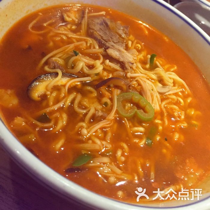牛肉辛拉面