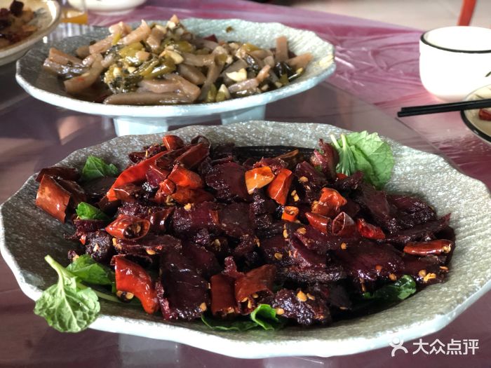小黄牛肉炒干巴
