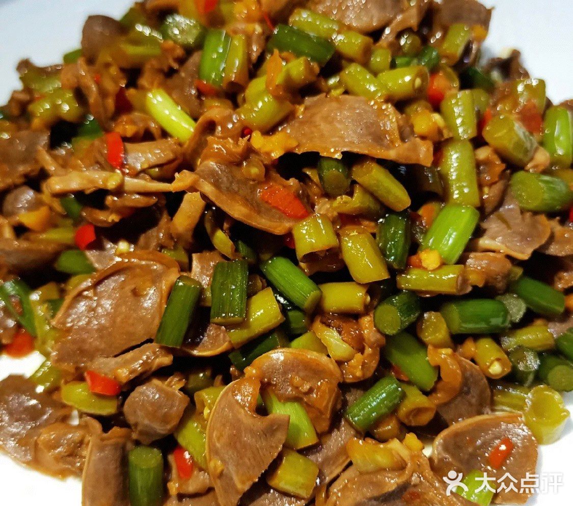 酸豆角炒鸡胗