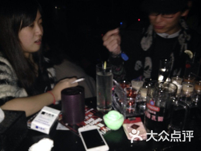 成都水母酒吧人均消费_水母卡通图片