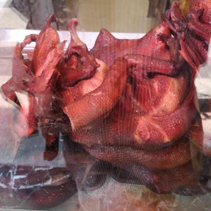 罗板鸭(向阳街店)-"璧山的罗板鸭是几十年的烧腊老字号了,从小.